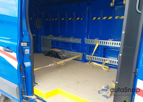 2024 Ford Transit-250 z USA, uszkodzony, nr VIN 1FTBR2C83RKA66930